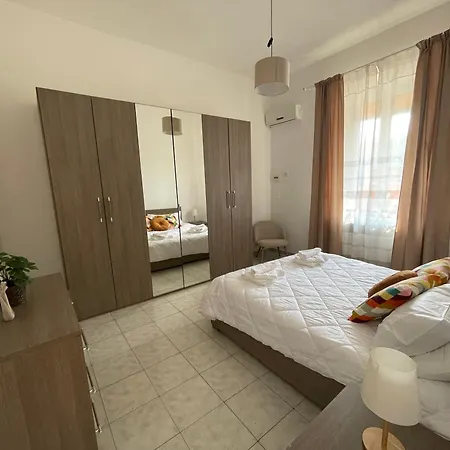 Сasa de vacaciones Gens Sulpicia 52 *